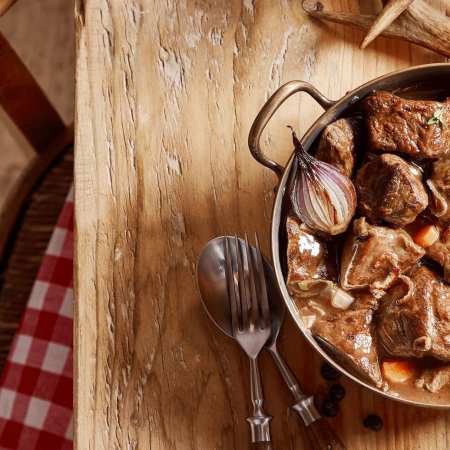 Da Han – Grand Froid (3e Hou) : Cerf aux Noix de Pécan, Sésame Noir Abondant et Cannelle : Tonifie Profondément le Yang des Reins et Renforce le Yuan Qi pour le Retour du Printemps