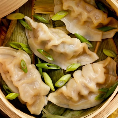 Da Shu 2026 (大暑 – Grande Chaleur) et le deuxième San Fu (Zhōng Fú 中伏) : Les coutumes traditionnelles du San Fu : Pourquoi mange-t-on des raviolis (jiaozi) pendant le Tou Fu ?